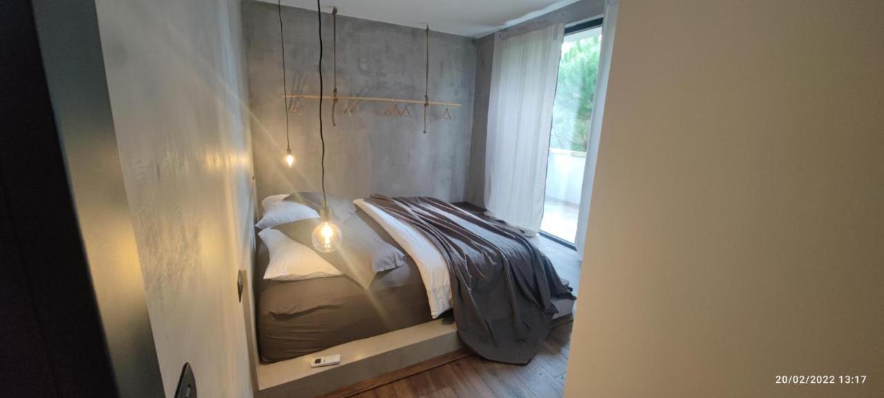 Attico Vista Mare Apartment Golem  Bagian luar foto